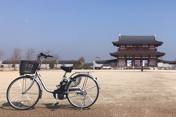 平城宮跡歴史公園まで 自転車で移動（所要時間約15分）